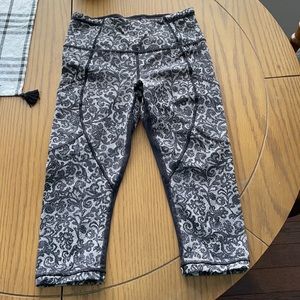 Lululemon Capri leggings